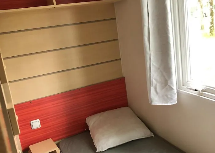 M.home Confort F027 2chbr/5pers Camping *