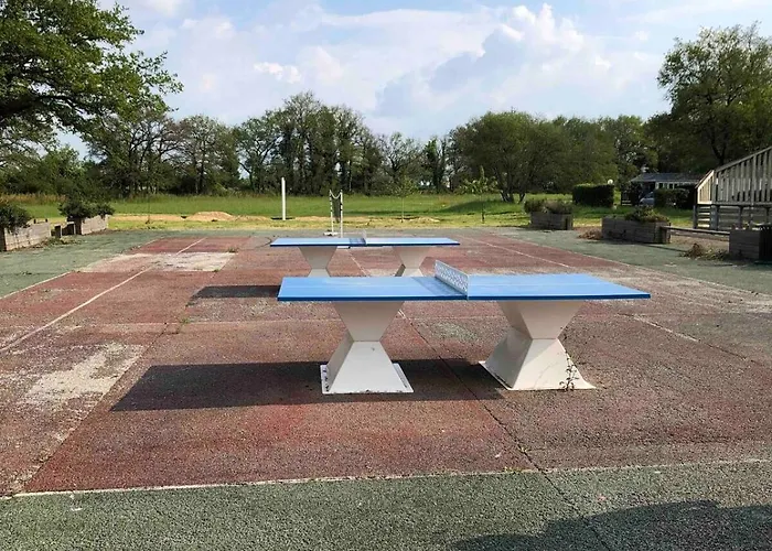 M.home Confort F027 2chbr/5pers Camping La Boissiere-de-Montaigu